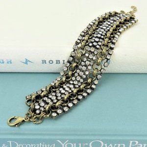 Rhinestone Gold-Tone Chain Link Bracelet....80124